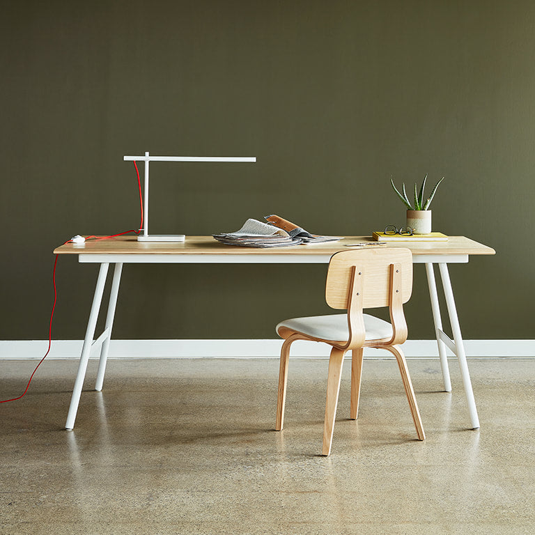 Gus* Modern LEWIS White task lamp