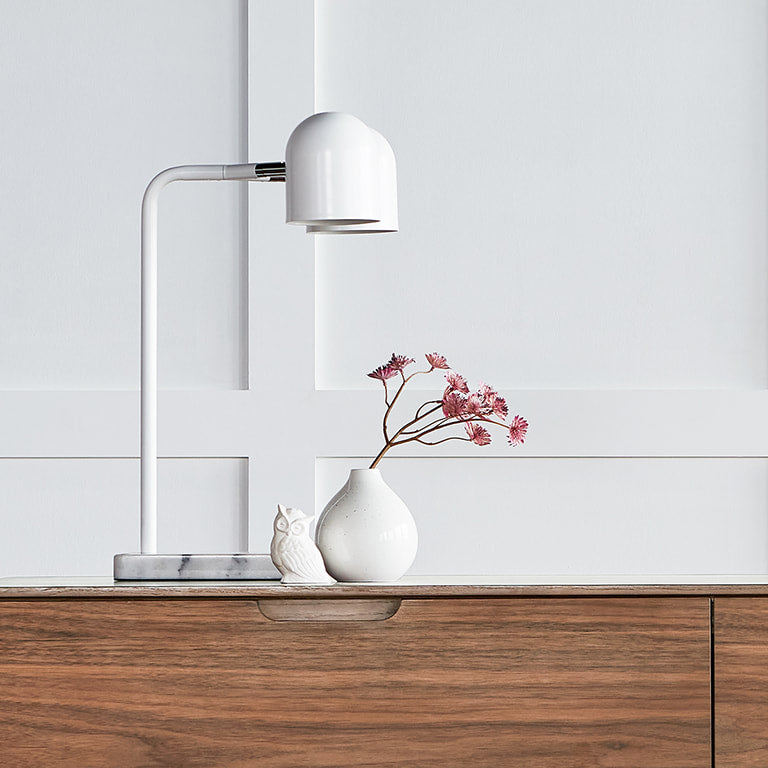 Gus* Modern TANDEM White table lamp