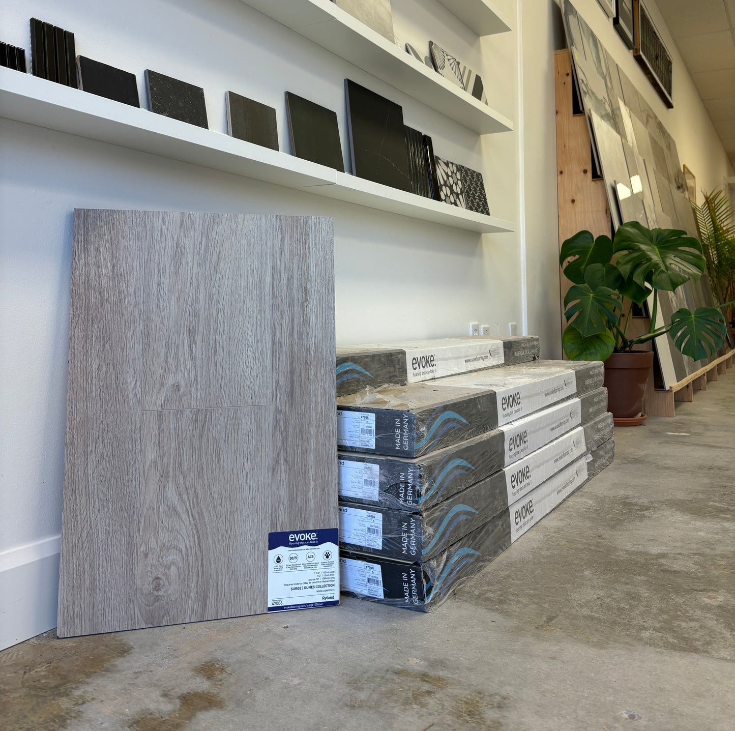 CLEAR OUT | Evoke SURGE Ryland waterproof laminate flooring - 143 sf