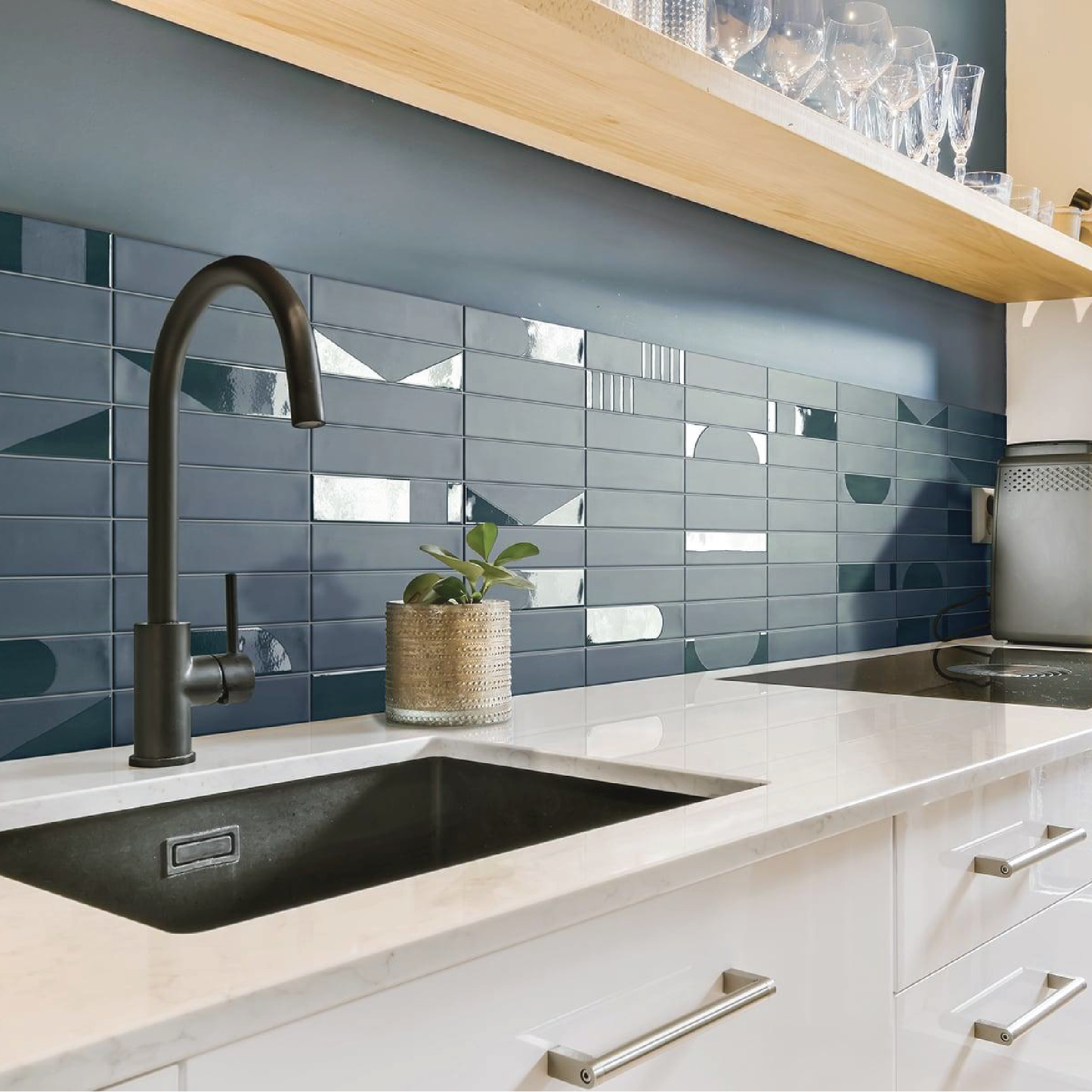 WADI Noir 2.5 x 12 matte porcelain wall / floor tile