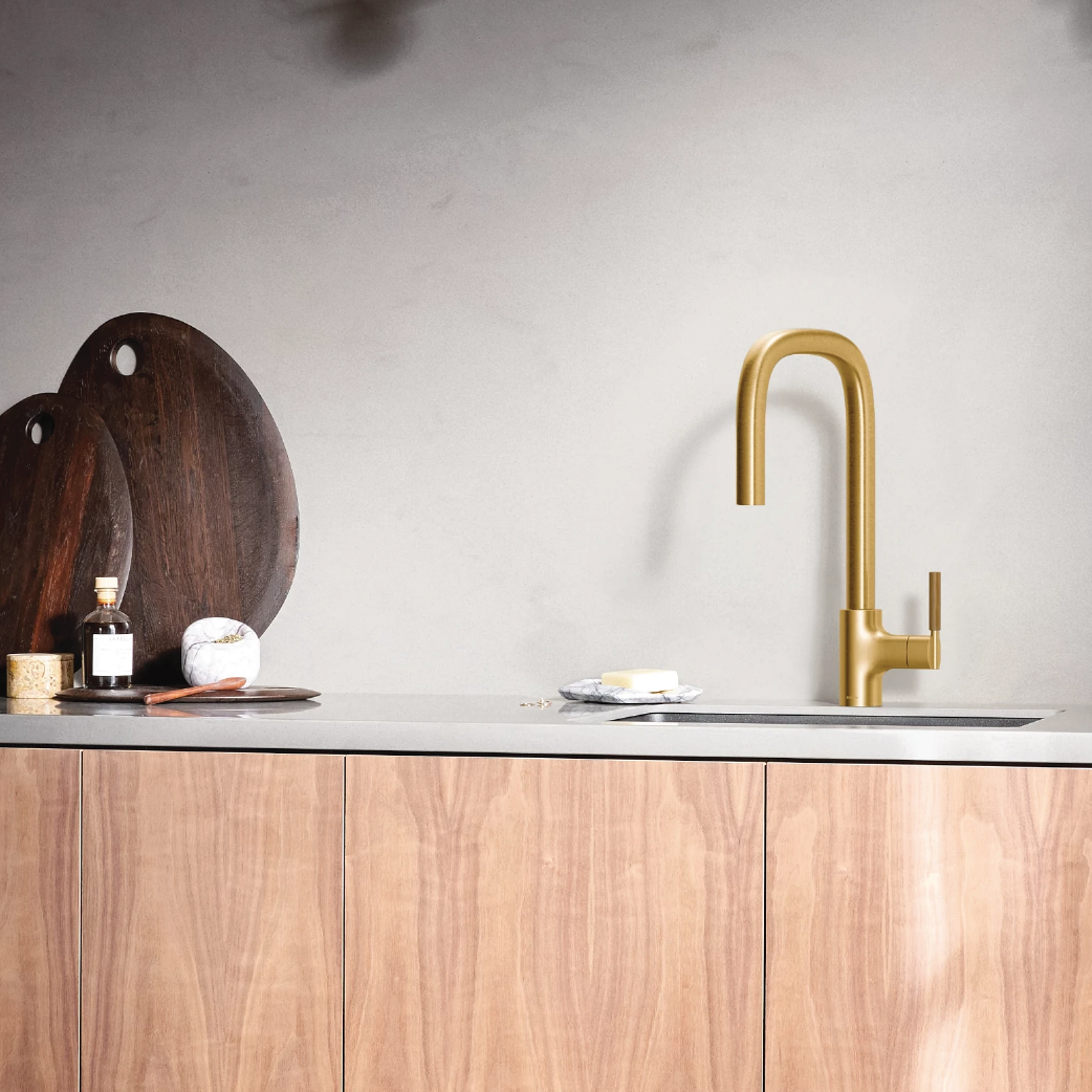 kitchen & bar plumbing fixtures