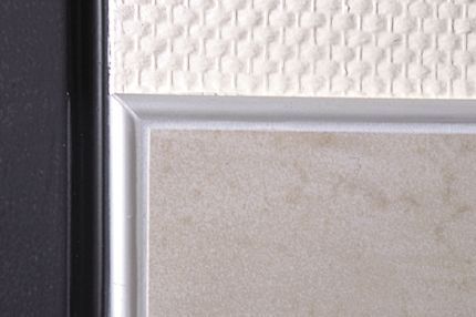 Schluter® RONDEC-DB decorative profile with a pronounced visible surface