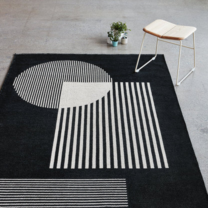 Gus* Modern CONSTRUCT versa reversible rug 5x8