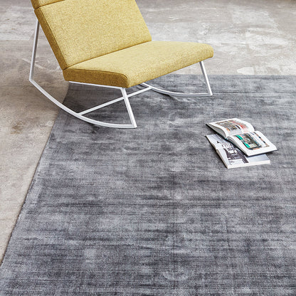 Gus* Modern FUMO carbon rug 5x8