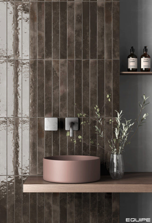 BALI Black Hat 2 x 16 glossy wall tile