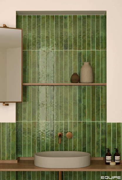 BALI Green 2 x 16 glossy wall tile