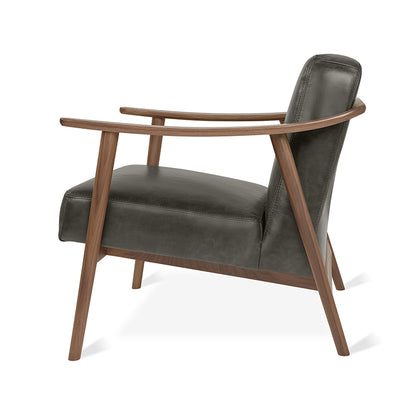 Gus* Modern BALTIC Tucson Char leather chair with Walnut frame