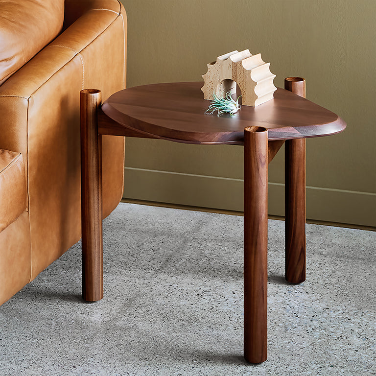 Gus* Modern MONARCH royal oak end table