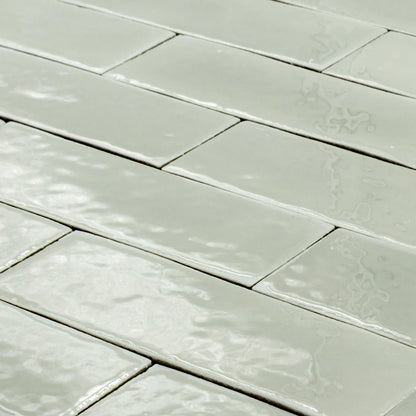 WOODLAND Sage 2 x 6 glossy wall / floor tile
