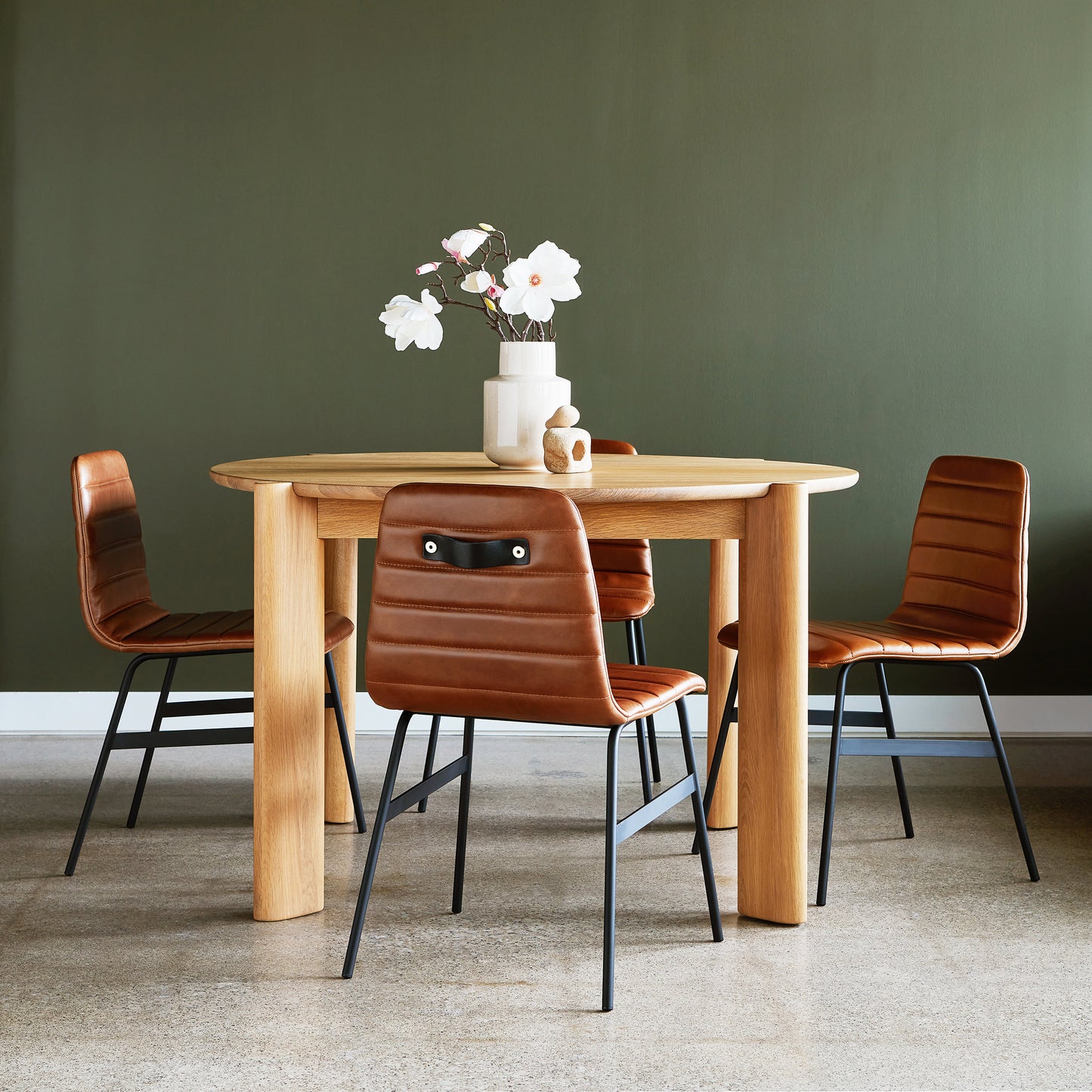 Gus* Modern BANCROFT Classic Walnut round dining table